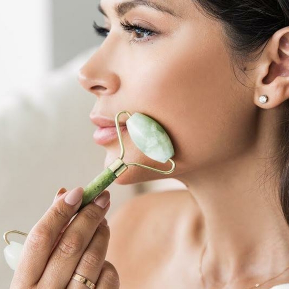 NIB Jade Facial Roller - Picture 3 of 5